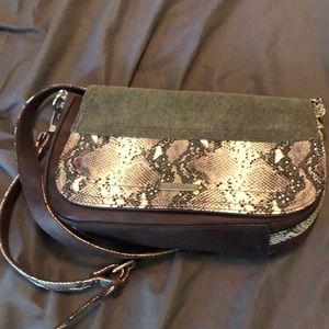 Crossbody purse